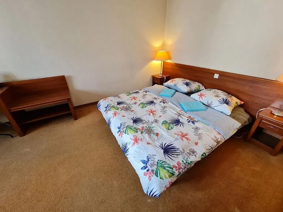 10Q - Z6 Apartament 706 Varsovia Polonia
